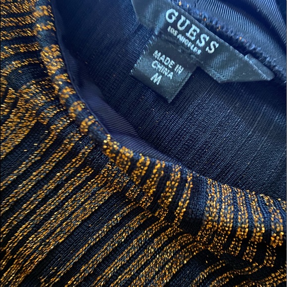 NWT Guess mock neck top - Picture 4 of 8